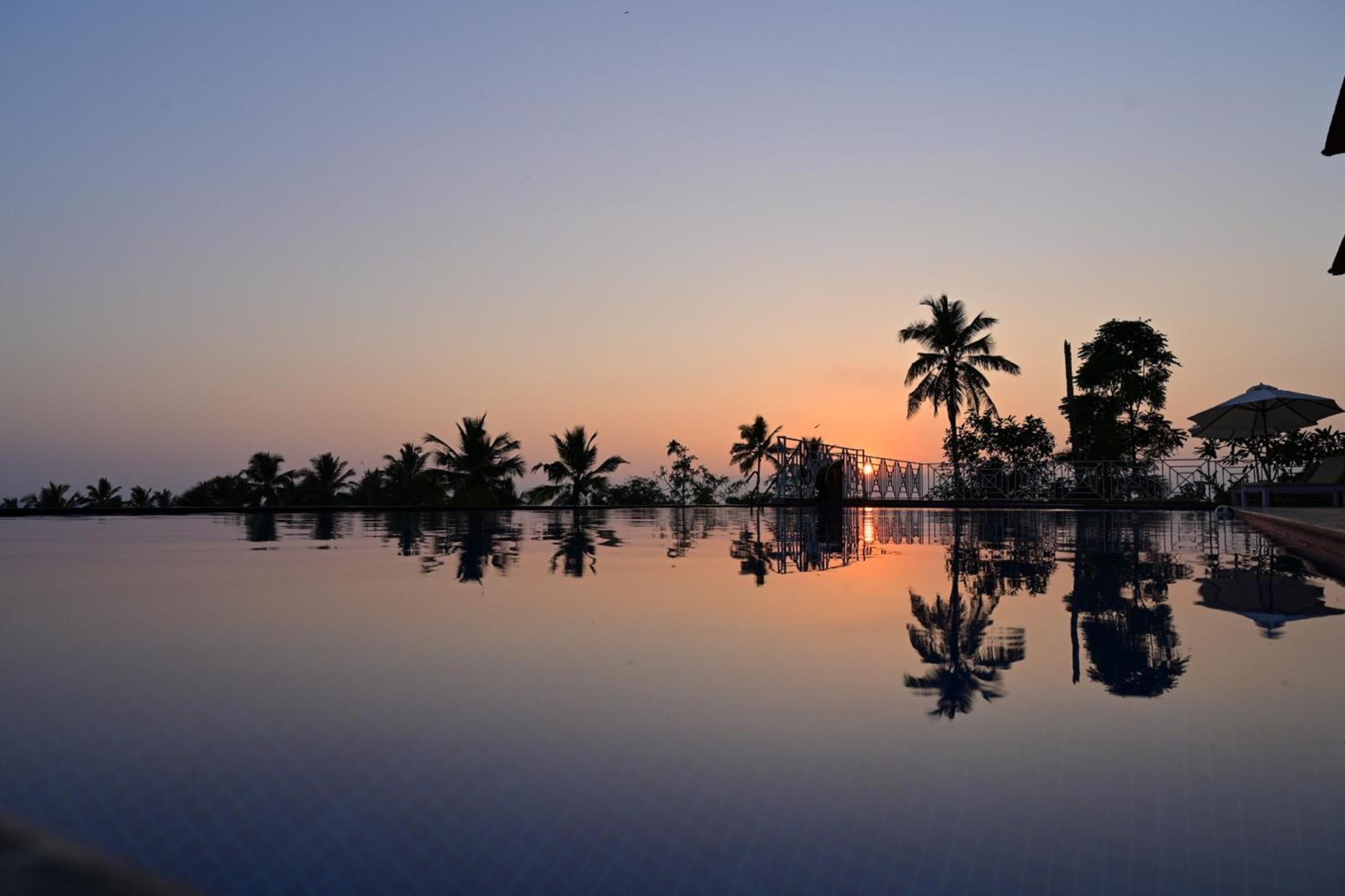 Aadisaktthi Leisure Resort, Kovalam Thiruvananthapuram Extérieur photo