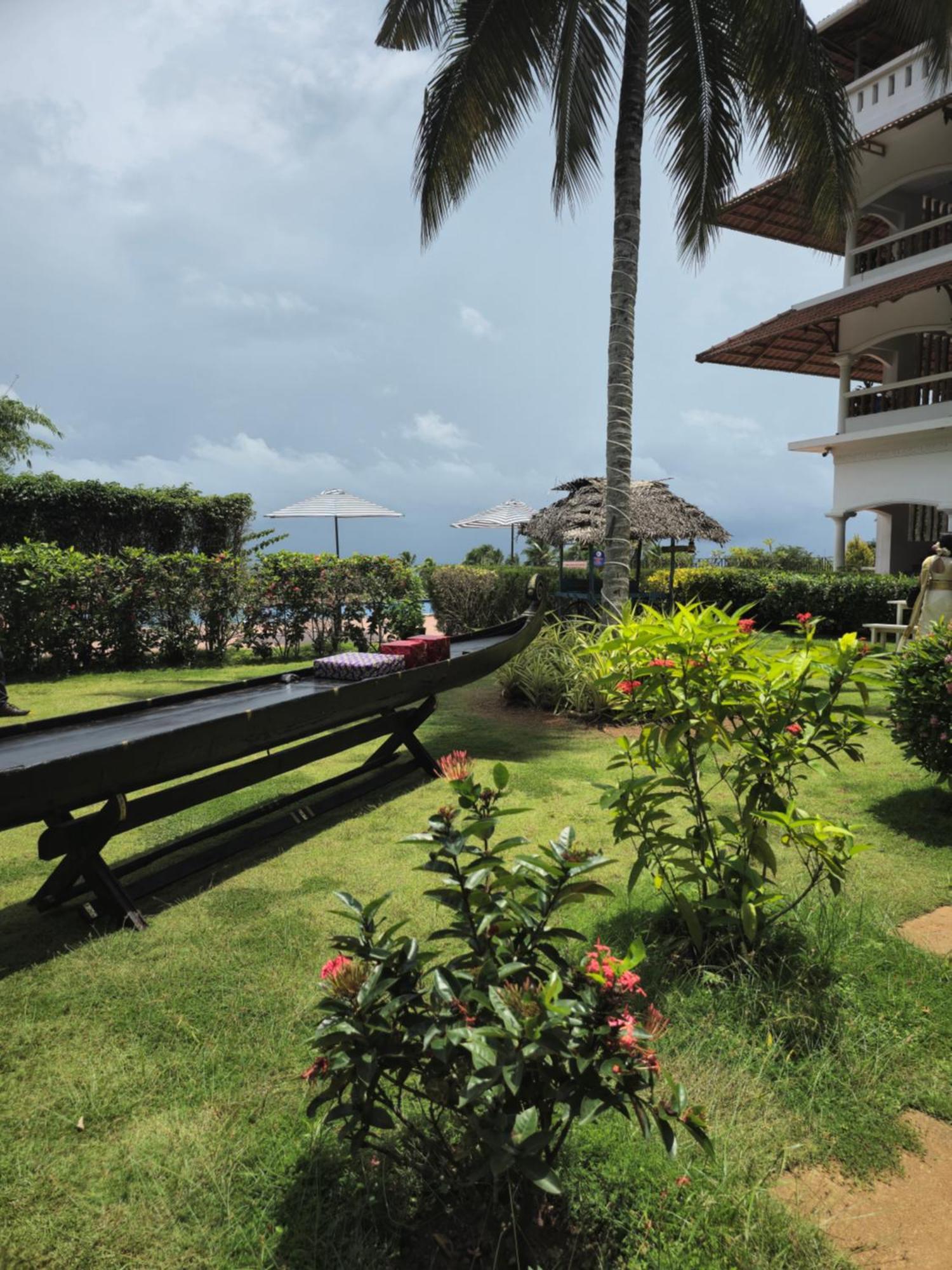 Aadisaktthi Leisure Resort, Kovalam Thiruvananthapuram Extérieur photo